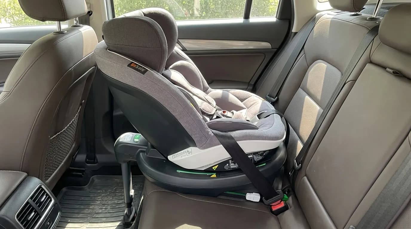 BeSafe iZi Modular A RF X1 i-Size action